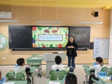 主题班会一2班02